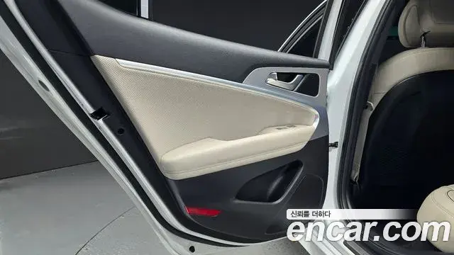 Genesis G70 2023 — Şəkil 17/32