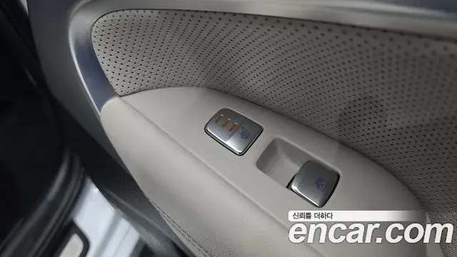 Genesis G70 2023 — Şəkil 20/32