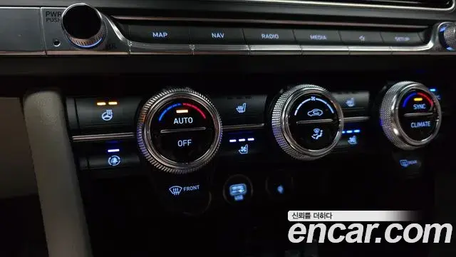 Genesis G70 2023 — Şəkil 30/32