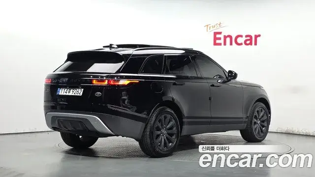 Land Rover Range Rover Velar 2019 — Photo 37/38