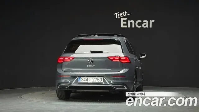 Volkswagen Golf 2024 — Şəkil 19/20