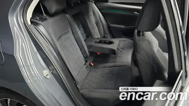 Volkswagen Golf 2024 — Şəkil 6/20
