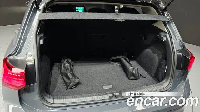 Volkswagen Golf 2024 — Şəkil 10/20