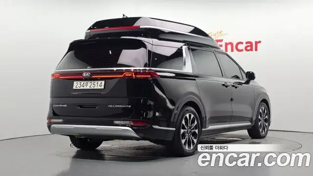 Kia Carnival 2021 — Фото 2/20
