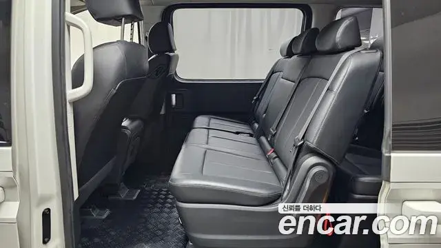 Hyundai Staria 2021 — Фото 12/20