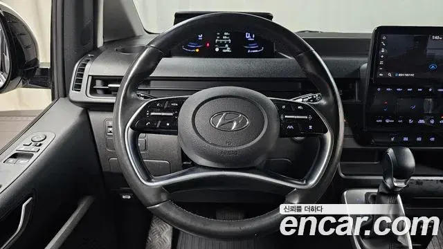Hyundai Staria 2021 — Фото 13/20