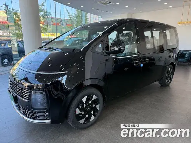 Hyundai Staria 2026 — Photo 18/20
