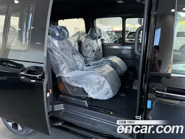 Hyundai Staria 2026 — Photo 17/20