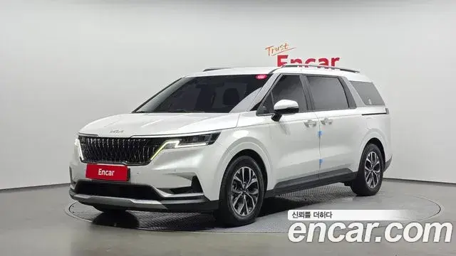 Kia Carnival 2022 — Фото 1/20