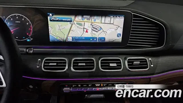 Mercedes-Benz GLE-Class 2026 — Photo 13/20