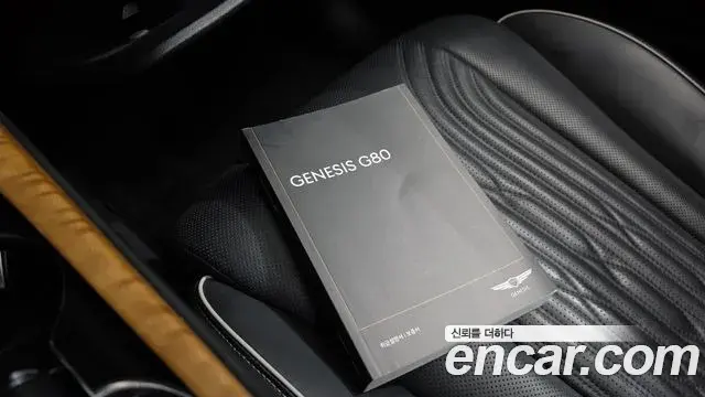 Genesis Electrified G80 2022 — Фото 17/20