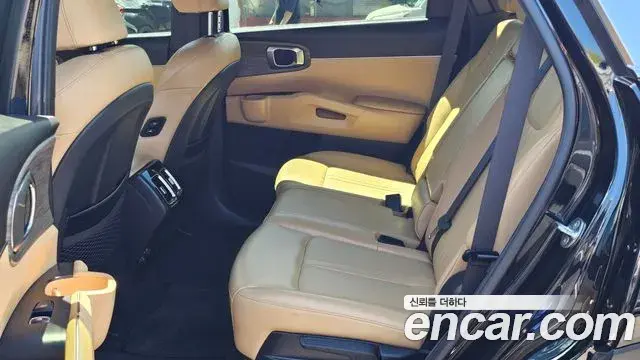 Kia Sorento 2021 — Фото 9/20