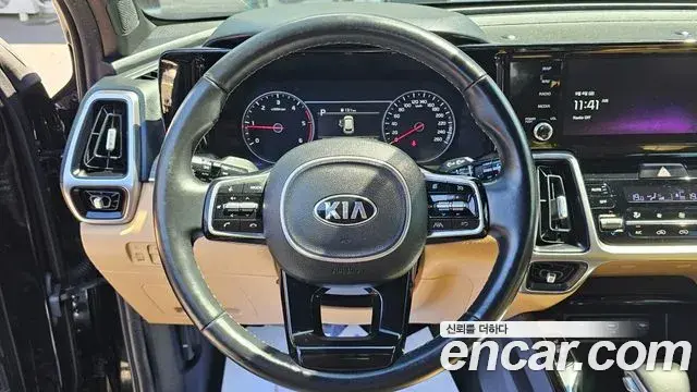 Kia Sorento 2021 — Фото 12/20