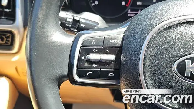 Kia Sorento 2021 — Фото 13/20