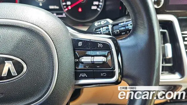 Kia Sorento 2021 — Фото 14/20