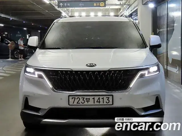 Kia Carnival 2021 — Photo 1/20