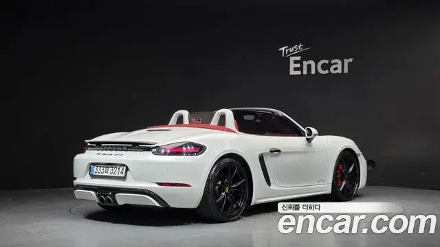 Porsche 718 Boxster 2019 — Фото 2/20
