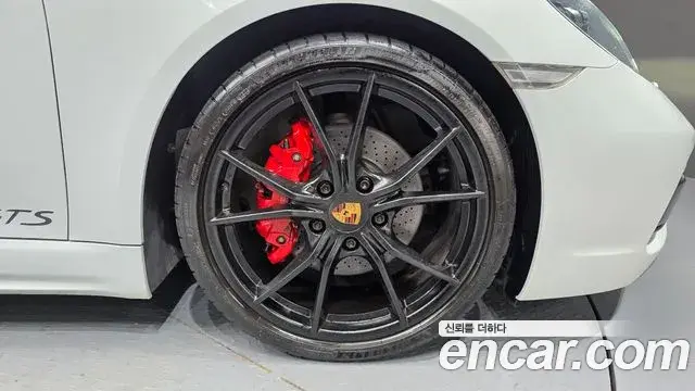 Porsche 718 Boxster 2019 — ფოტო 17/34