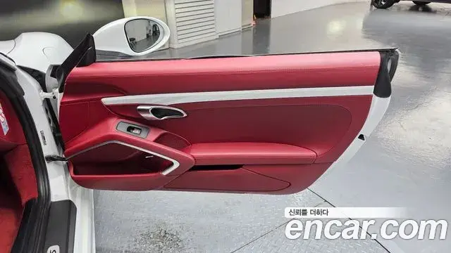 Porsche 718 Boxster 2019 — ფოტო 23/34