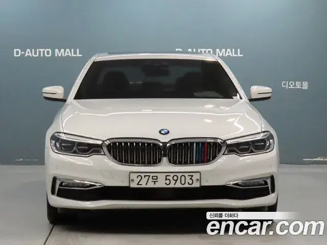 BMW 5 Series 2018 — Фото 2/20