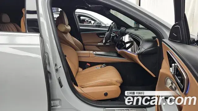 Mercedes-Benz E-Class 2024 — Photo 11/20