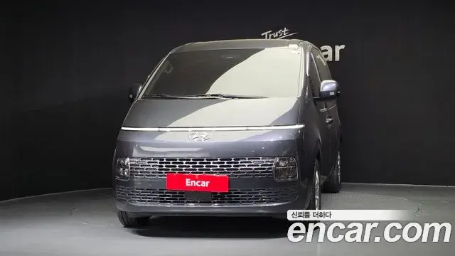 Hyundai Staria 2024 — Фото 3/20