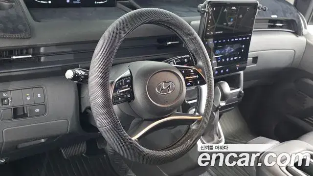 Hyundai Staria 2024 — Фото 13/20