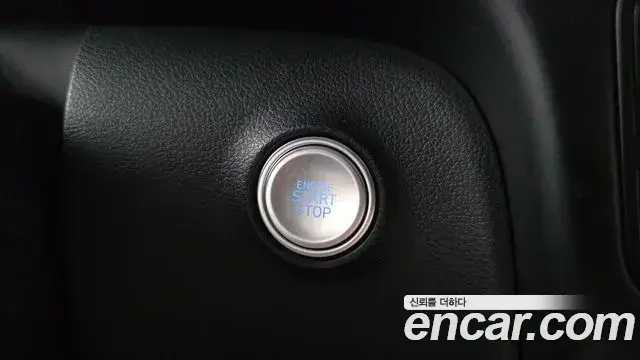 Hyundai Staria 2024 — Фото 18/20
