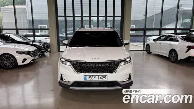 Kia Carnival 2022 — Фото 3/20