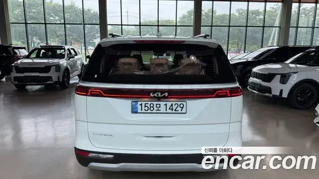 Kia Carnival 2022 — Фото 4/20