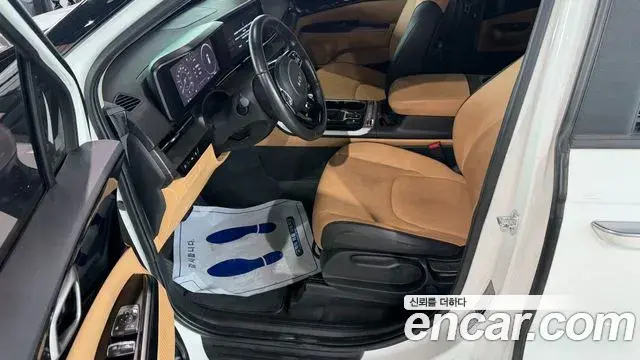 Kia Carnival 2022 — Фото 10/20