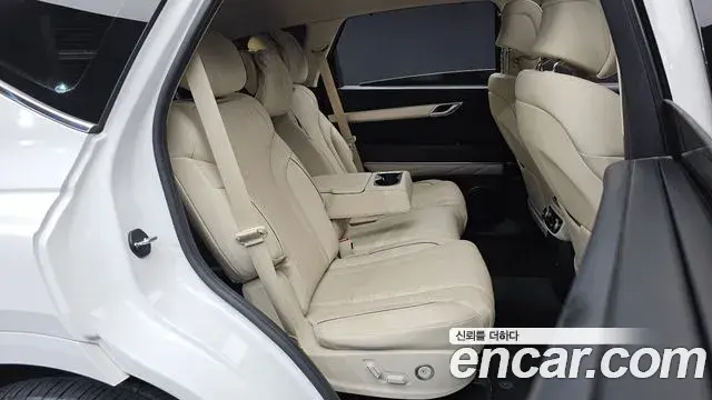Genesis GV80 2023 — Photo 18/20