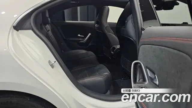 Mercedes-Benz CLA-Class 2023 — Фото 11/20