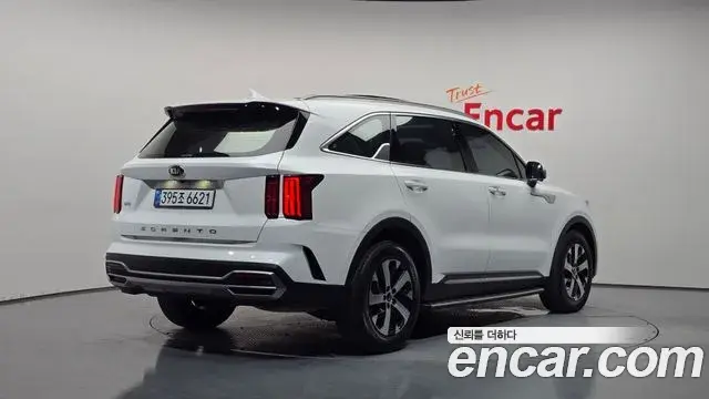 Kia Sorento 2021 — Фото 2/20