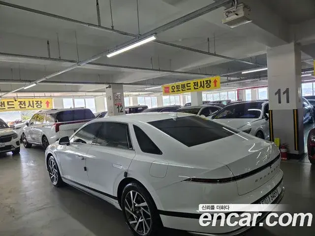 Hyundai Grandeur 2023 — Фото 3/20