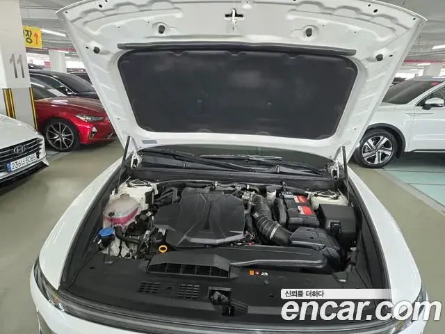 Hyundai Grandeur 2023 — Фото 8/20