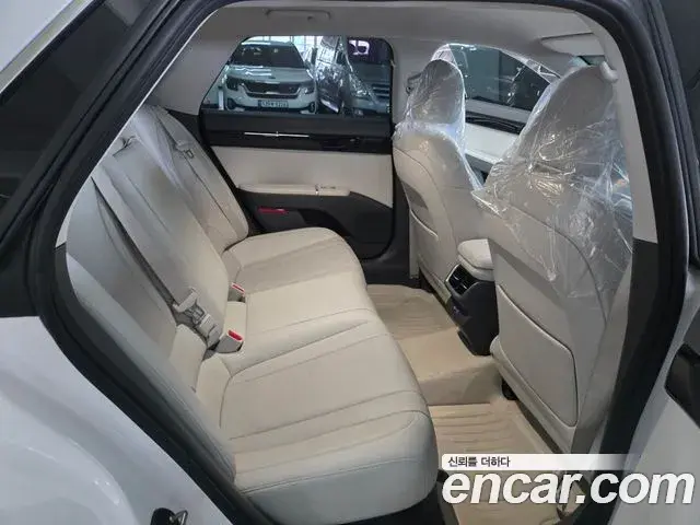 Hyundai Grandeur 2023 — Фото 18/20