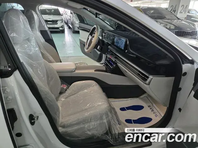 Hyundai Grandeur 2023 — Фото 19/20