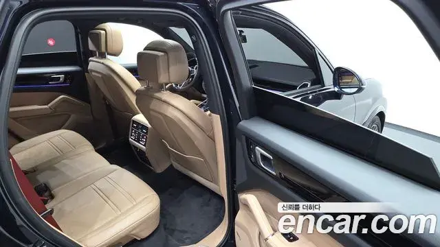 Porsche Cayenne 2020 — Фото 11/20
