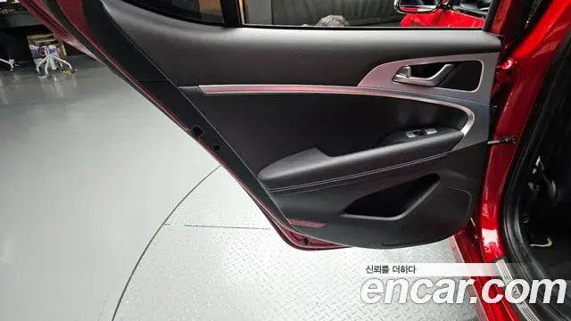Genesis G70 2018 — Photo 30/39