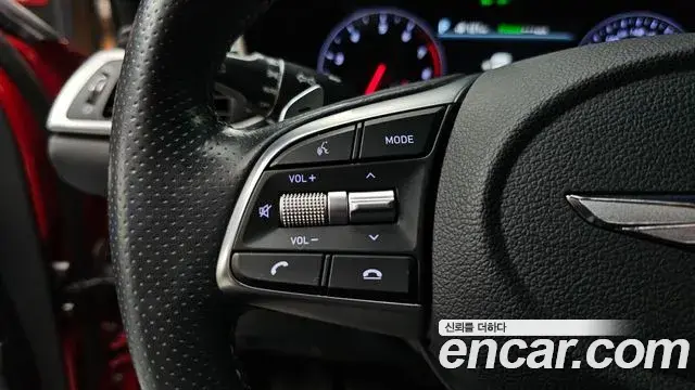 Genesis G70 2018 — Photo 37/39