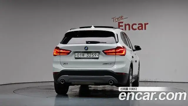 BMW X1 2019 — Фото 4/20
