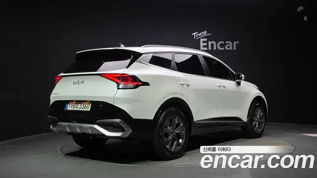 Kia Sportage 2022 — Фото 2/20