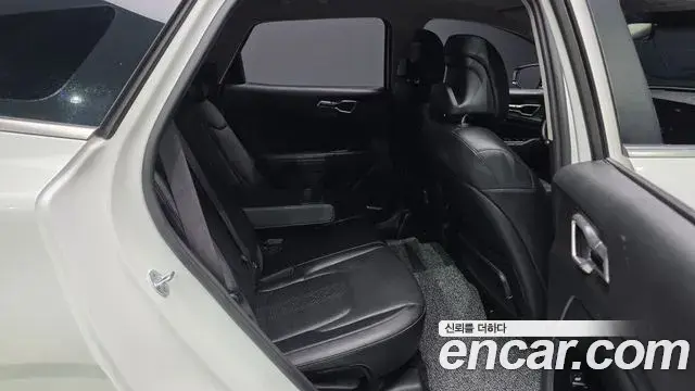 Kia Sportage 2022 — Фото 12/20
