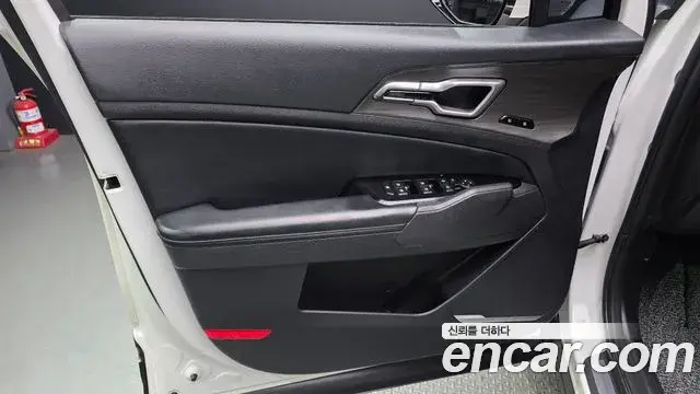 Kia Sportage 2022 — Şəkil 13/32