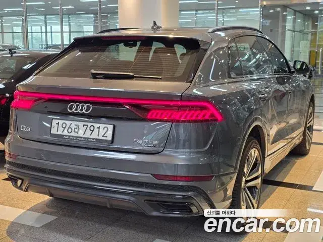 Audi Q7 2023 — Фото 1/20