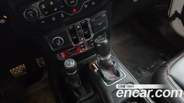 Jeep Wrangler 2021 — Фото 9/20