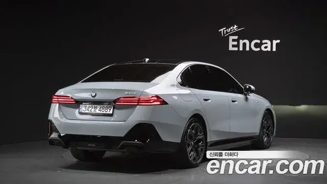 BMW 5 Series 2024 — Şəkil 2/20
