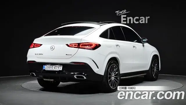 Mercedes-Benz GLE-Class 2022 — Фото 2/20
