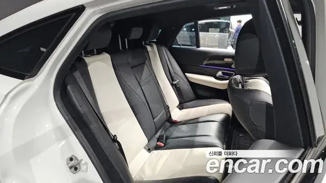 Mercedes-Benz GLE-Class 2022 — Фото 11/20